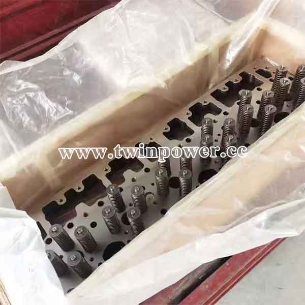 Cummins Cylinder Head 4952828
